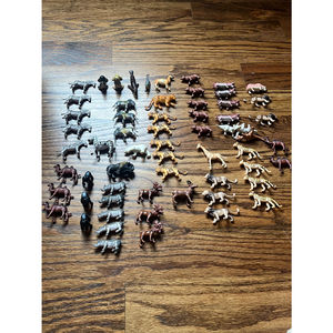 Mini jungle animal figures